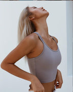 Short Sling Base Sports Vest Women