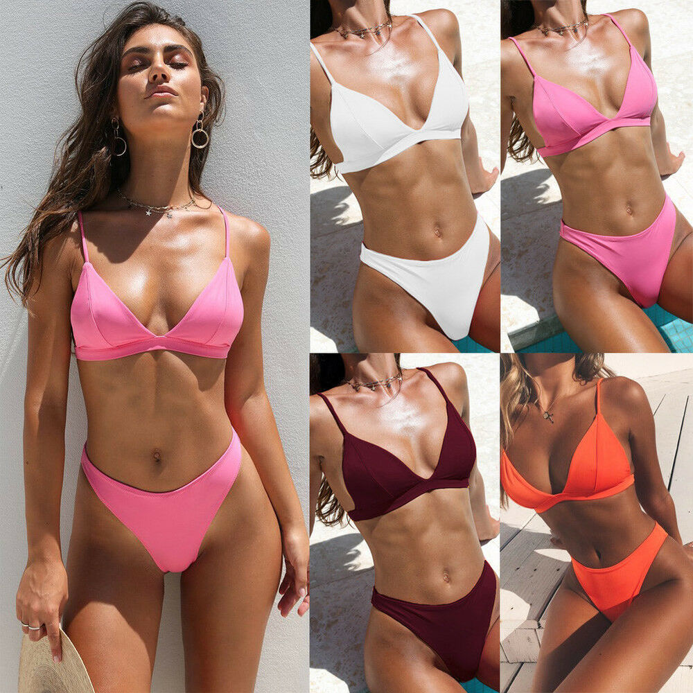 Solid color ladies swimsuit with chest pad