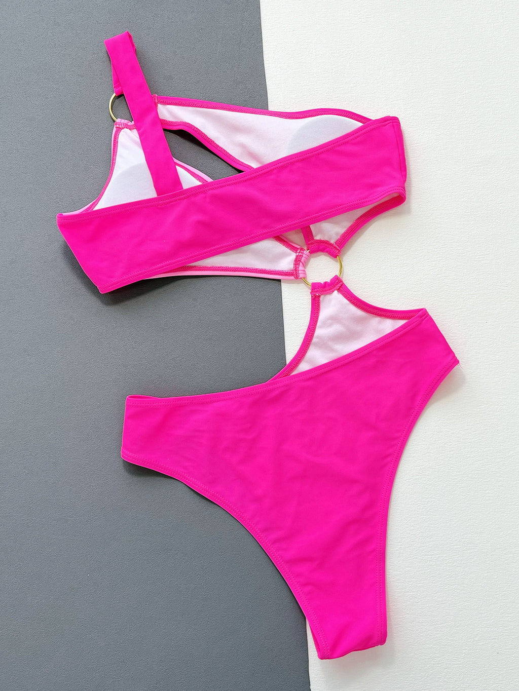 New Contrast Color One-piece Swimsuit
